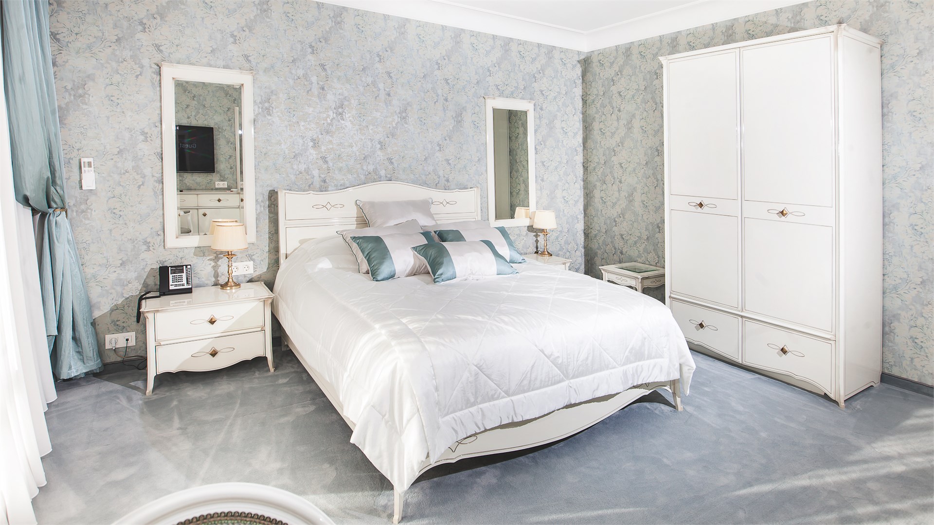 Апартаменты (Вилла с двумя спальнями, с завтраком) в Lazurnaya hotel&SPA