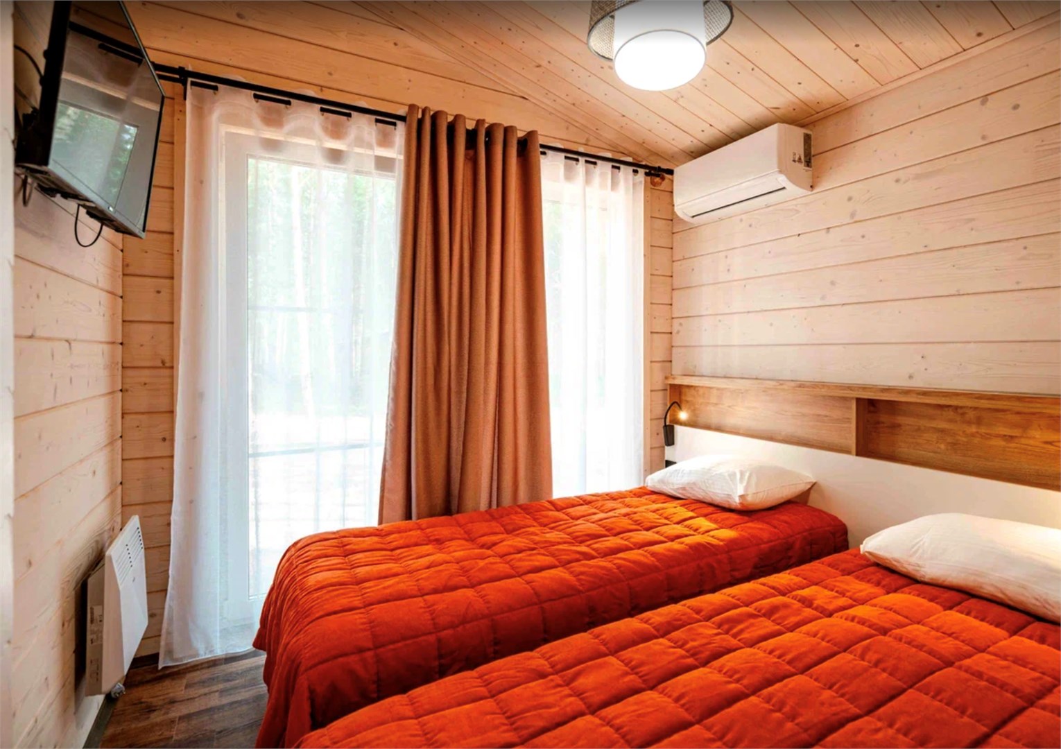 Шале с двумя спальнями в Топорок