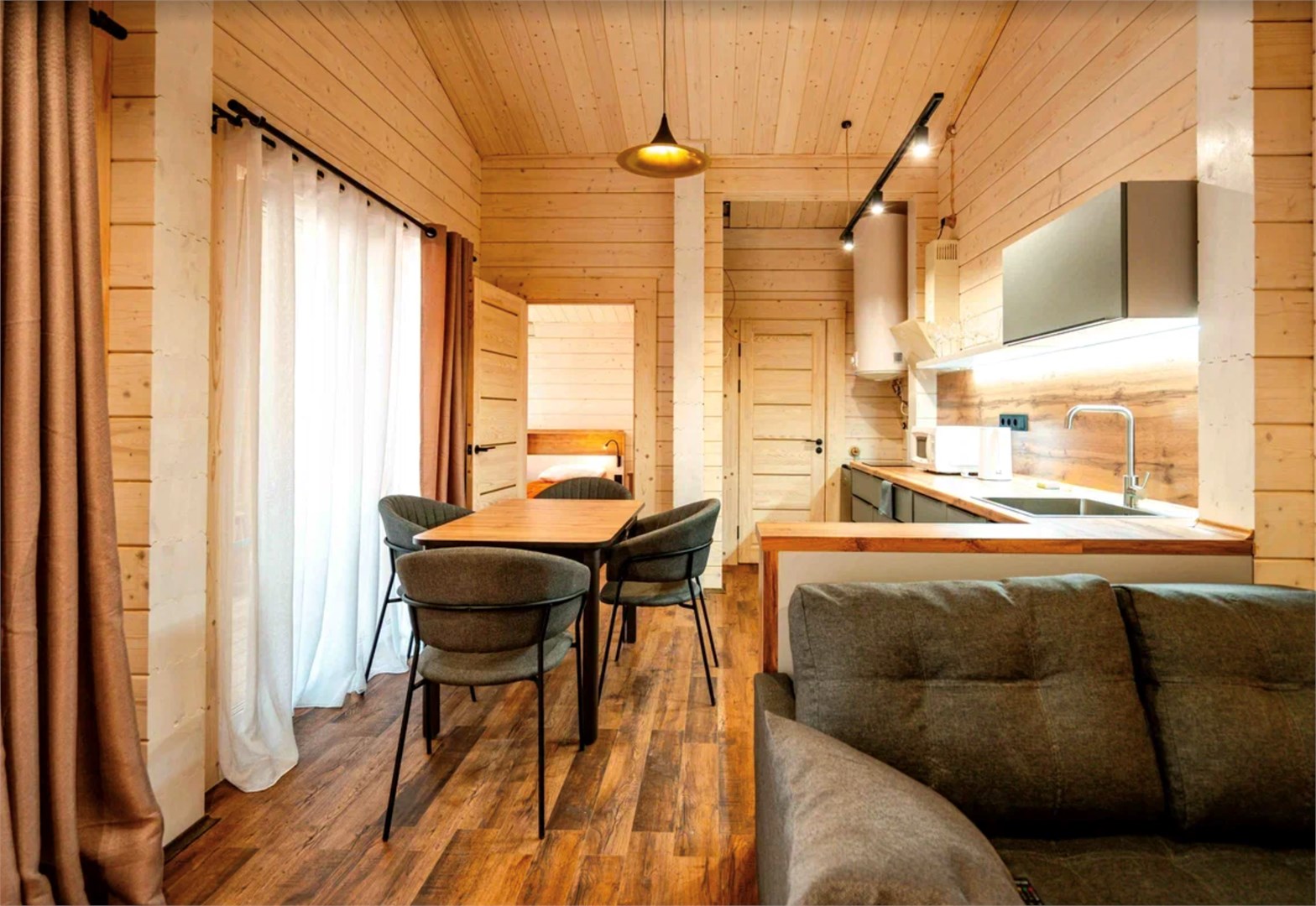 Шале с двумя спальнями в Топорок