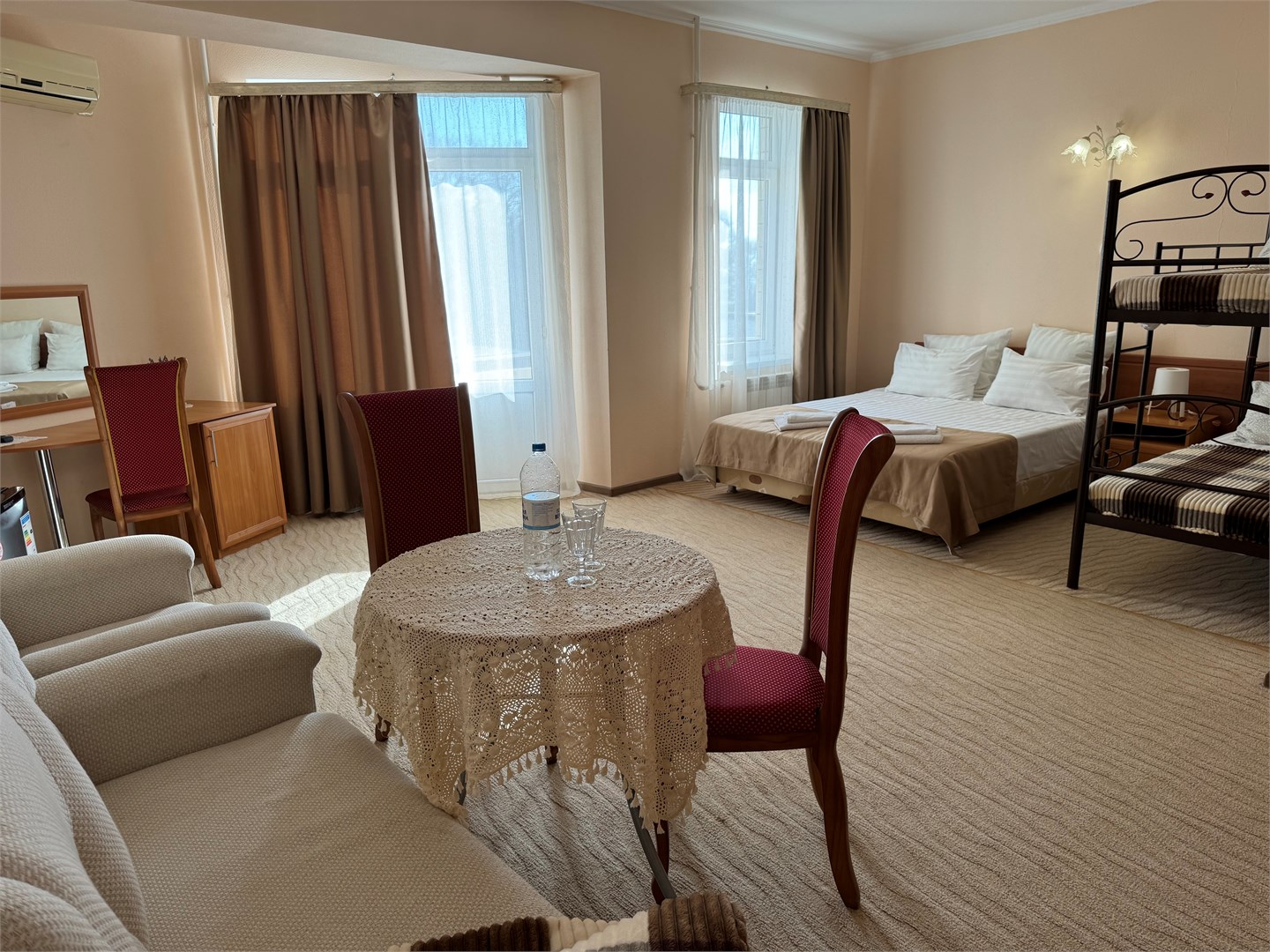 Семейный с балконом в Берег надежды