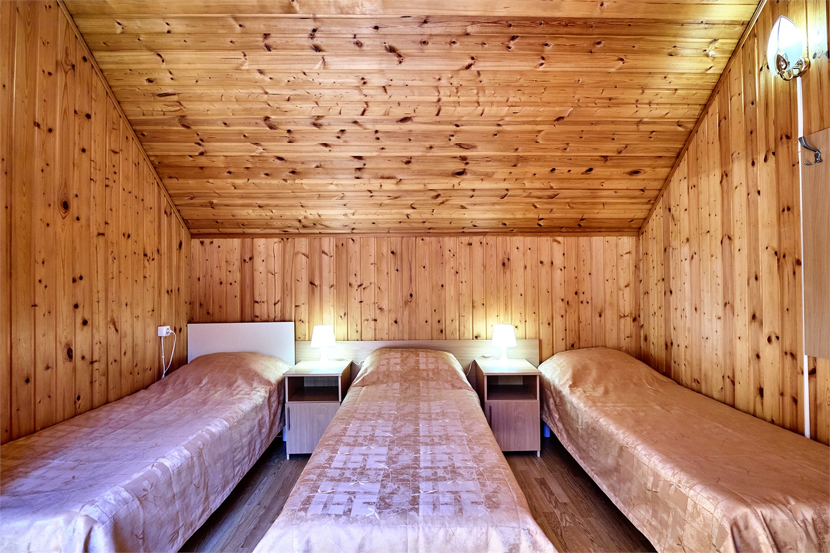 СЕМЕЙНЫЙ 2-Х КОМНАТНЫЙ 5-МЕСТНЫЙ НОМЕР в Солнечный