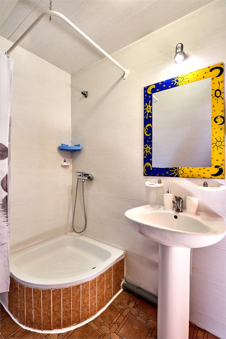 СЕМЕЙНЫЙ 2-Х КОМНАТНЫЙ 7-МЕСТНЫЙ НОМЕР в Солнечный