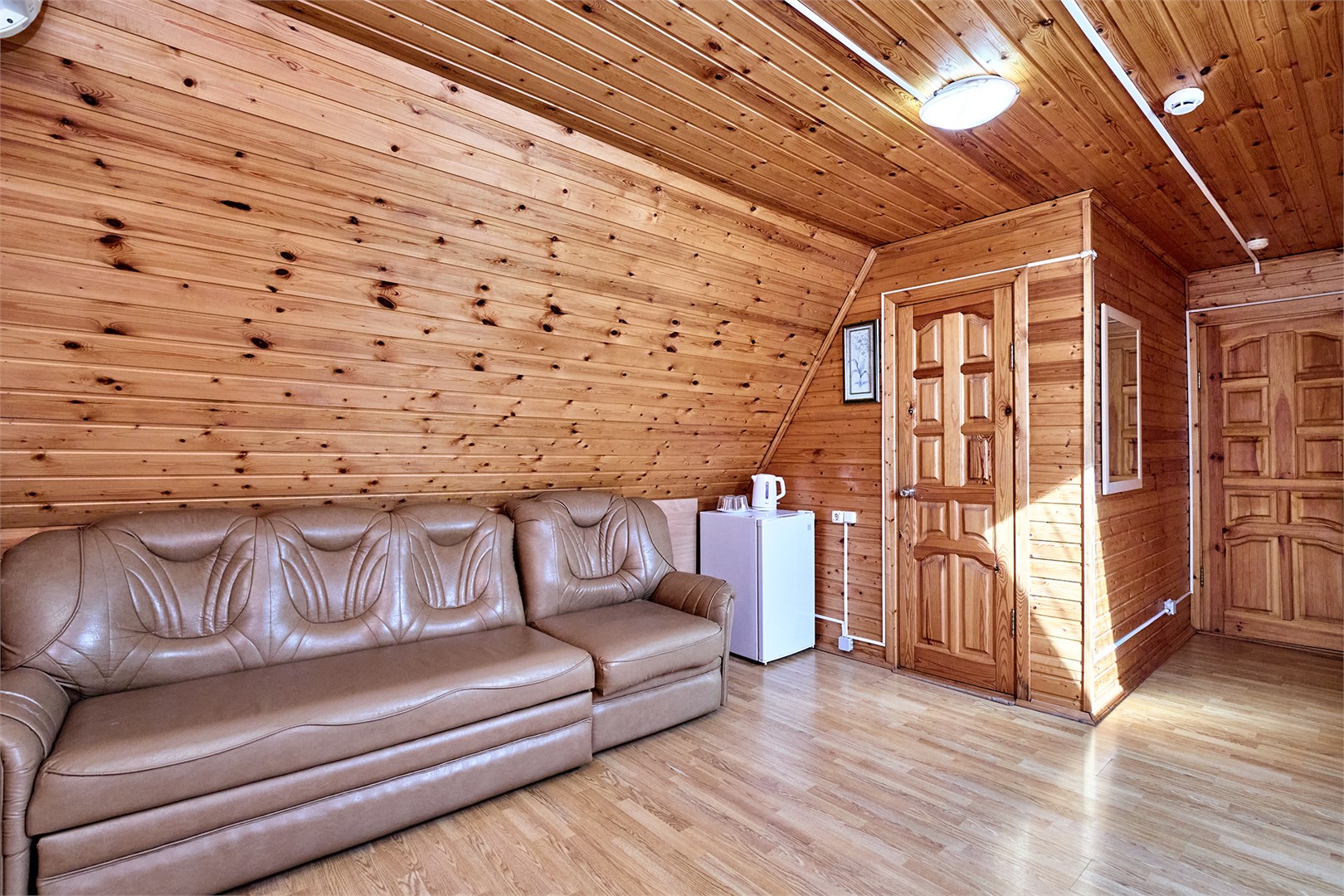 СЕМЕЙНЫЙ 2-Х КОМНАТНЫЙ 7-МЕСТНЫЙ НОМЕР в Солнечный