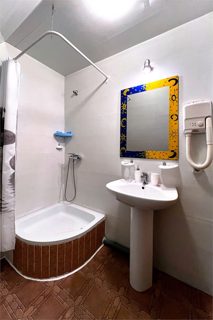 СЕМЕЙНЫЙ 2-Х КОМНАТНЫЙ 7-МЕСТНЫЙ НОМЕР в Солнечный