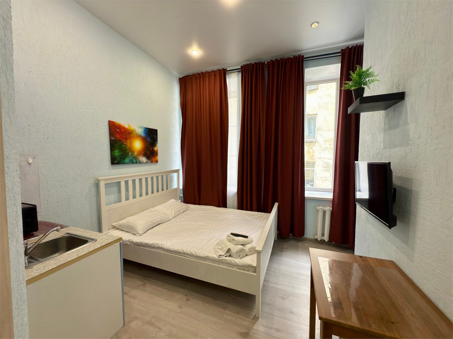 Студия с двуспальной кроватью в Green Grape SyncotelHome
