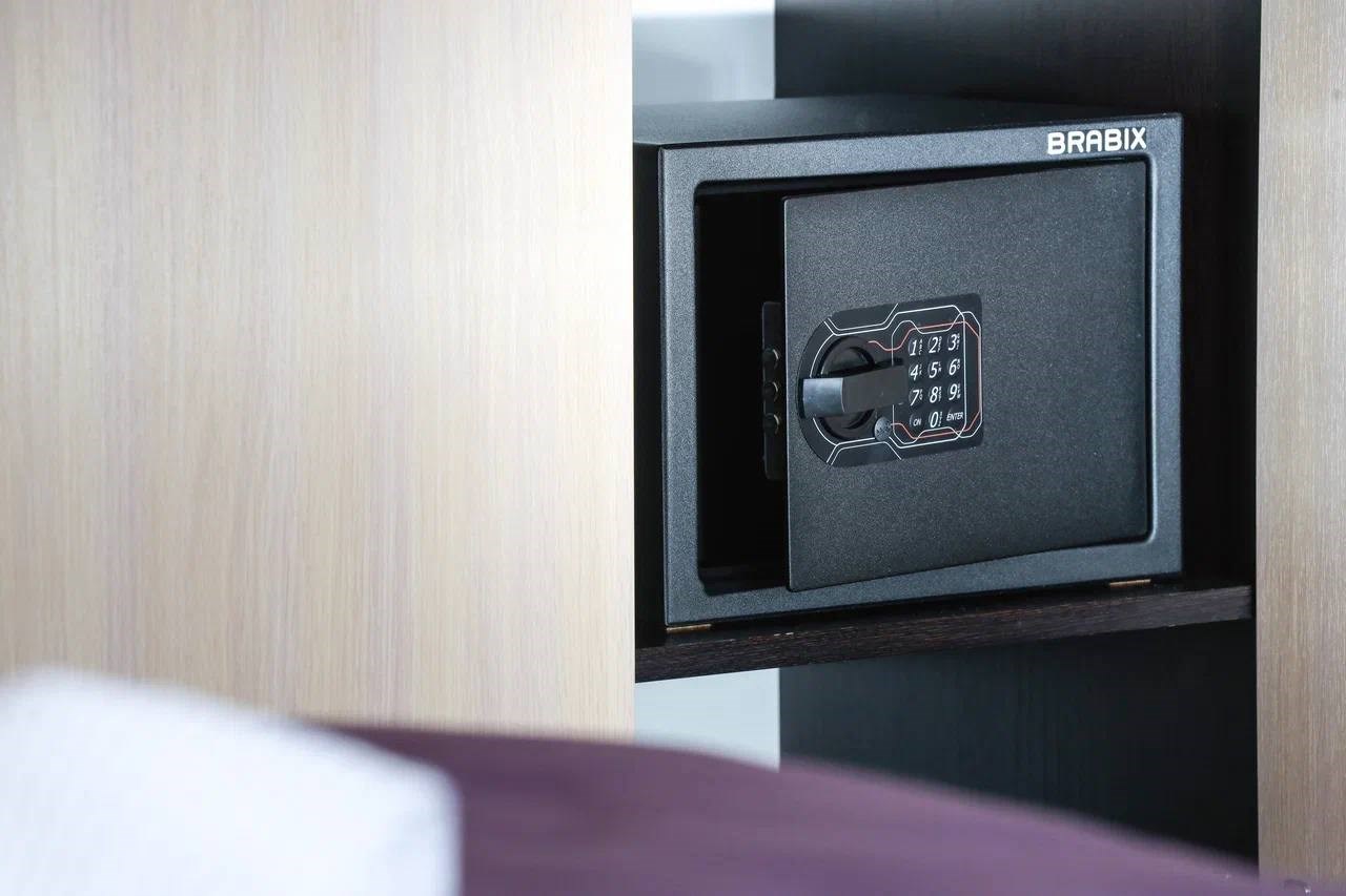 Главный корпус 2-комнатный номер в Надежда