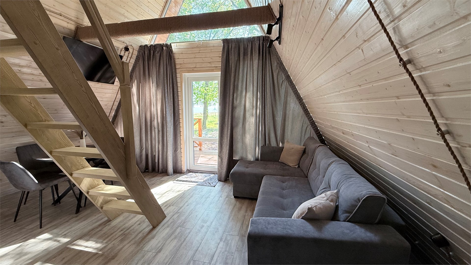 A-frame "Домик у моря" в Панорама