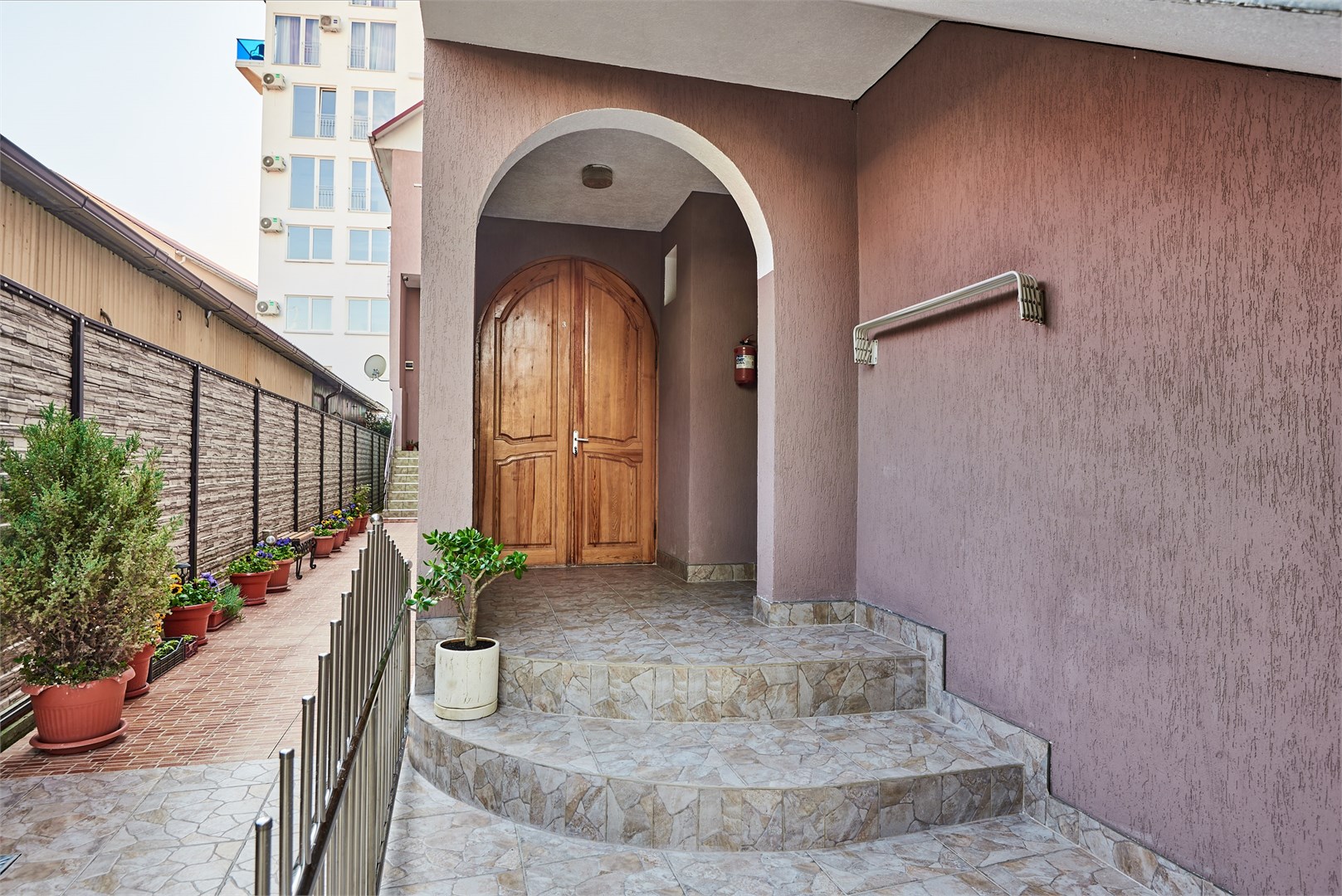 Двухкомнатные апартаменты в Грант