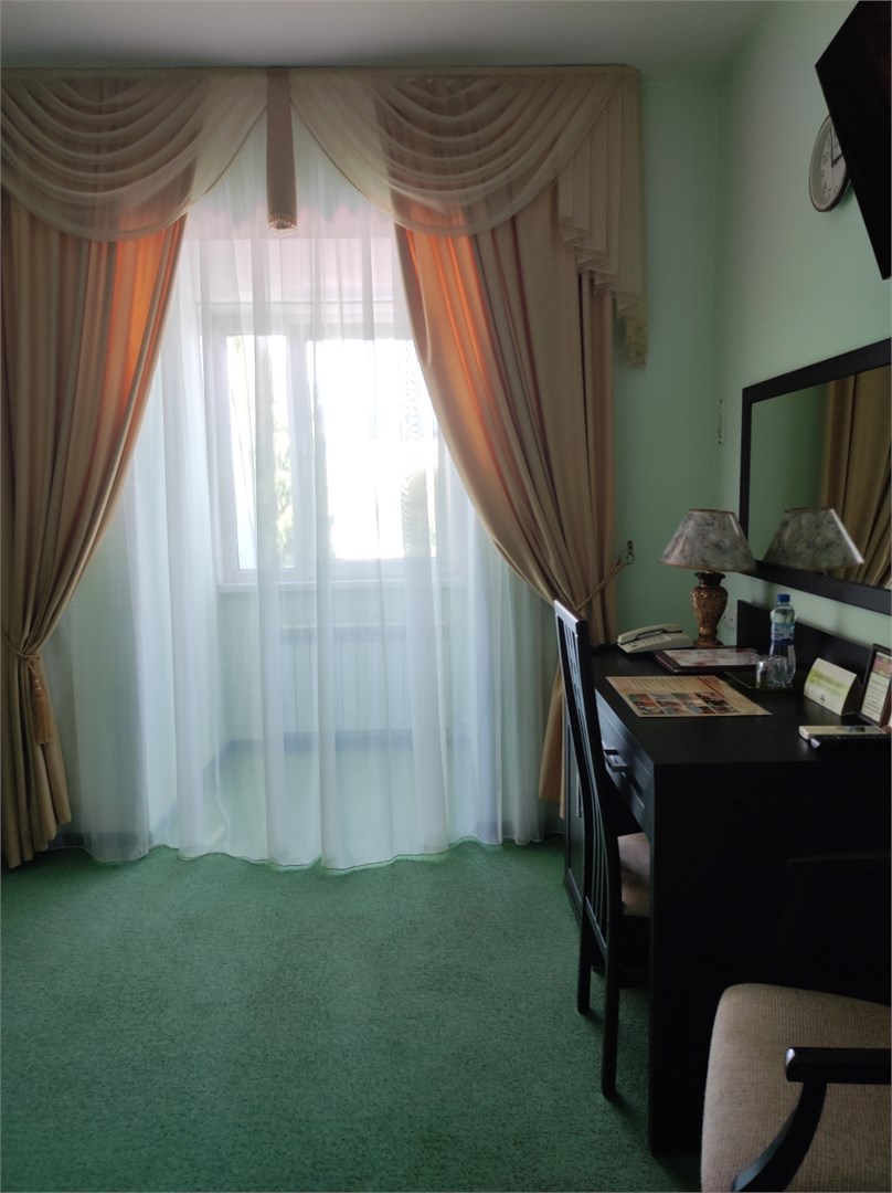 Стандартный номер с двуспальной кроватью корпус №1 в Марафон