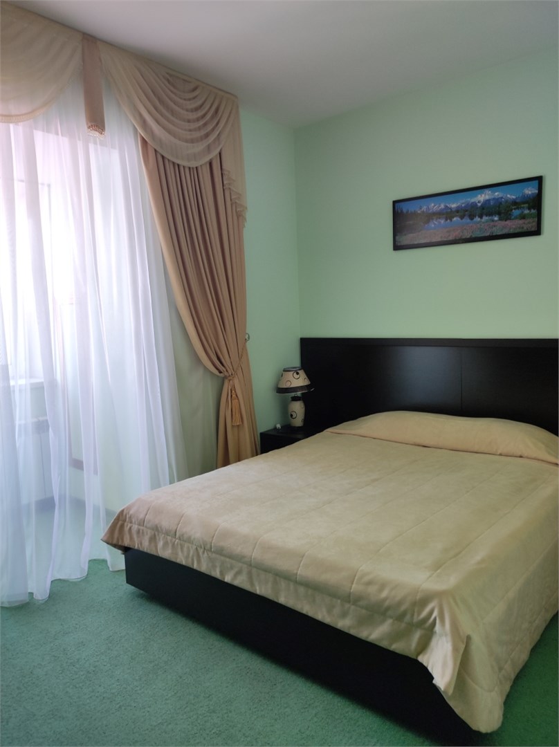 Стандартный номер с двуспальной кроватью корпус №1 в Марафон