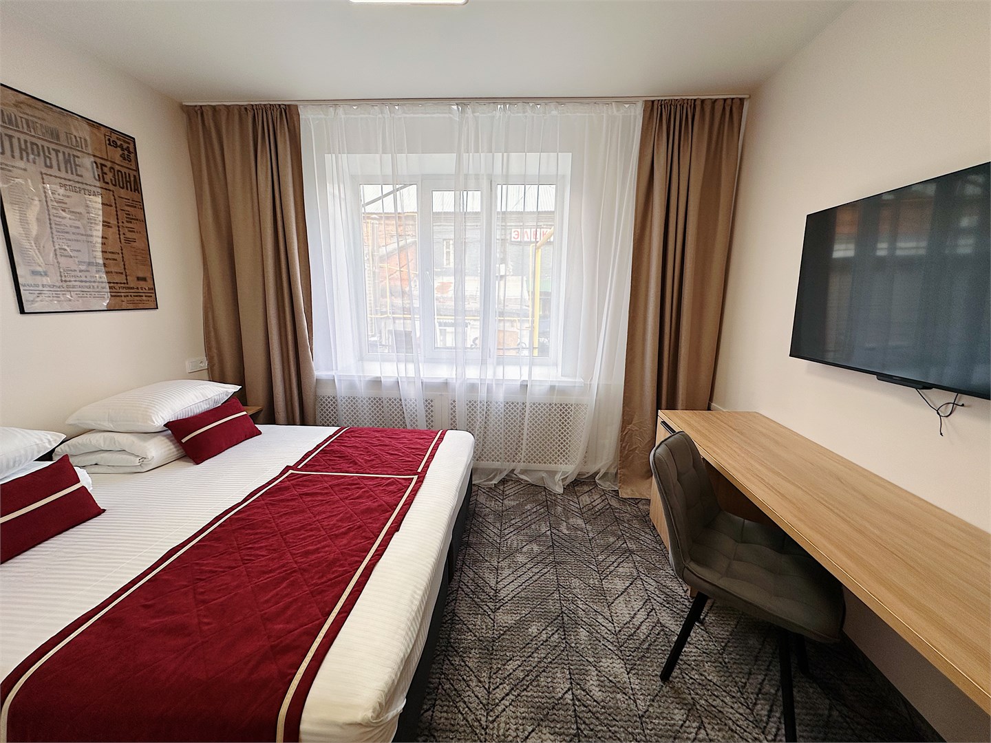 DOUBLE №3 с видом во двор в Театральная