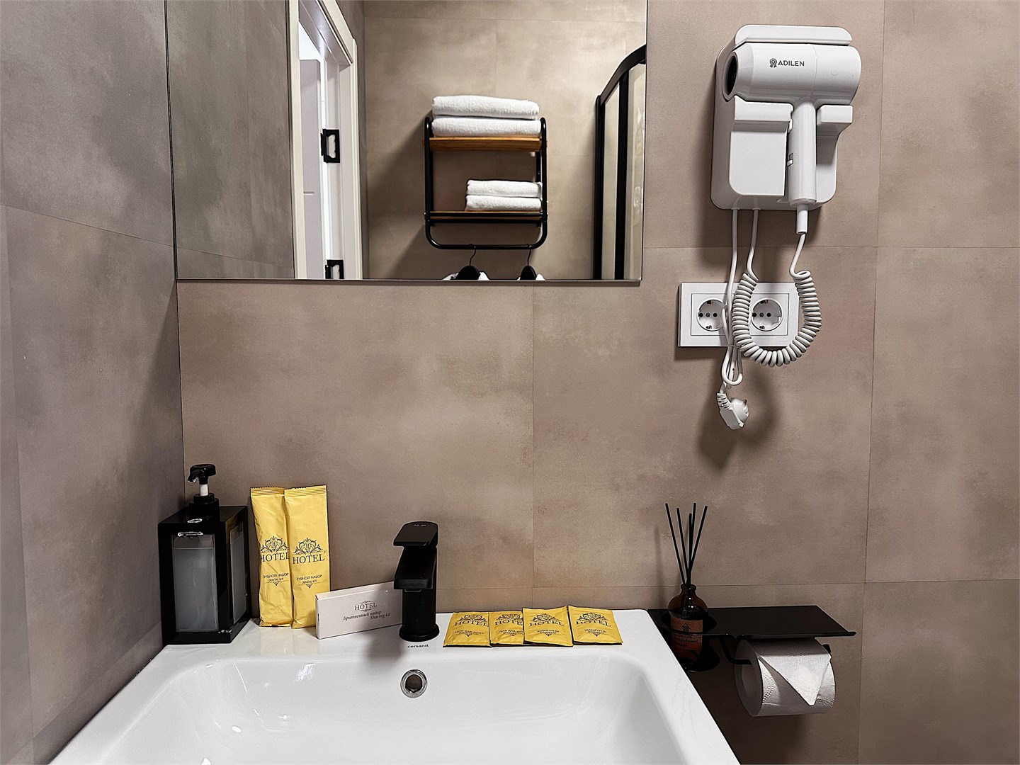 DOUBLE №5 с видом на достопримечательности в Театральная