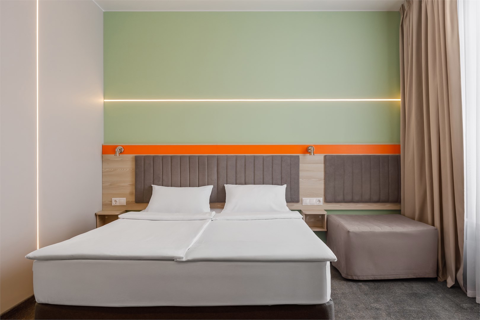 Стандарт с одной большой кроватью в 3А Смоленск M1