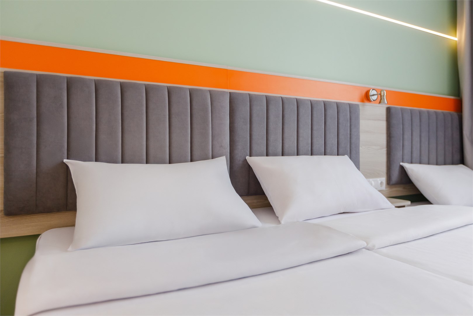 Стандарт с одной большой кроватью в 3А Смоленск M1