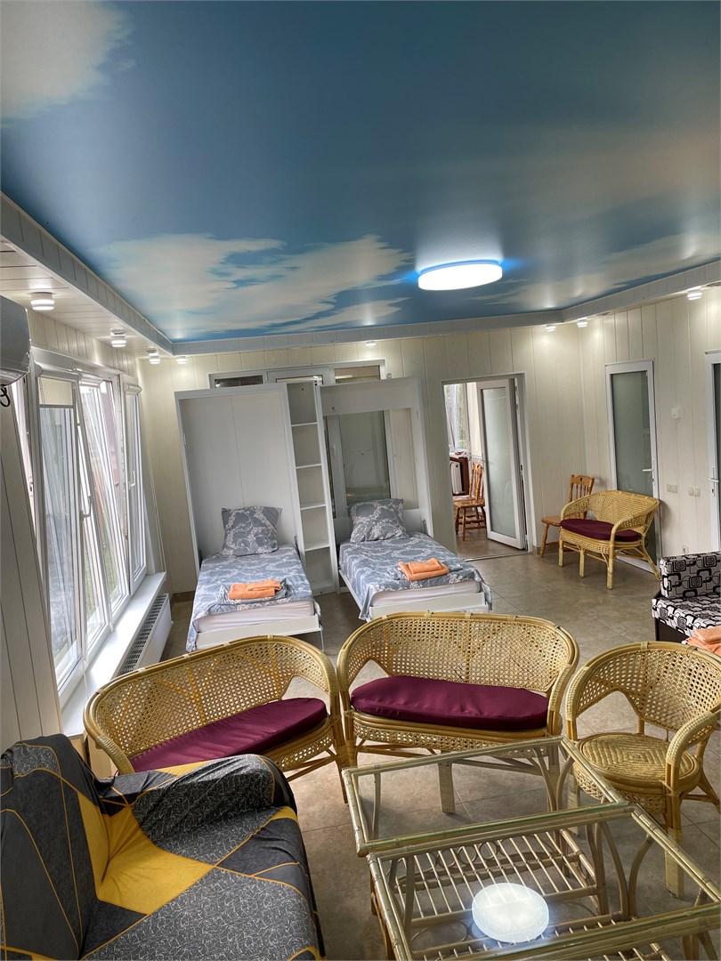 София двухкомнатные апартаменты c общим Бассейном, зоной Барбекю(отдельный домик) в Вилла с видом на горы