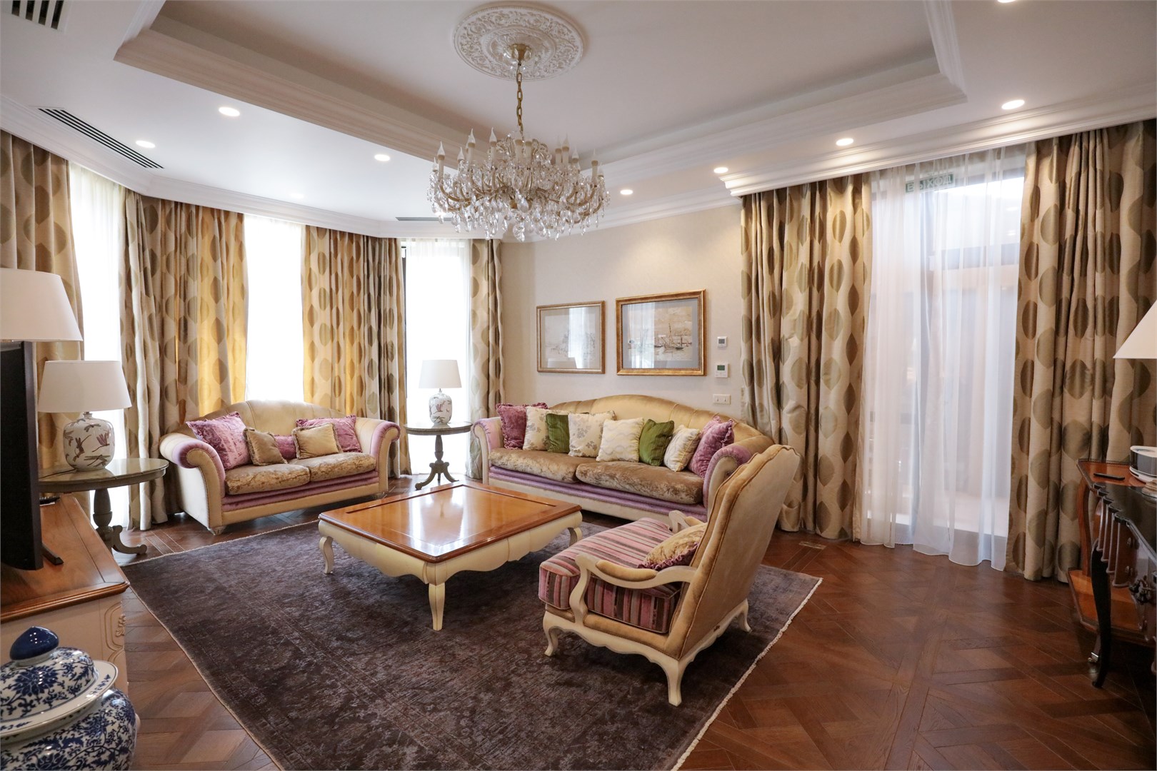 КОТТЕДЖ четырехкомнатный четырехместный Центр "Курортная деревня" в Курортная деревня