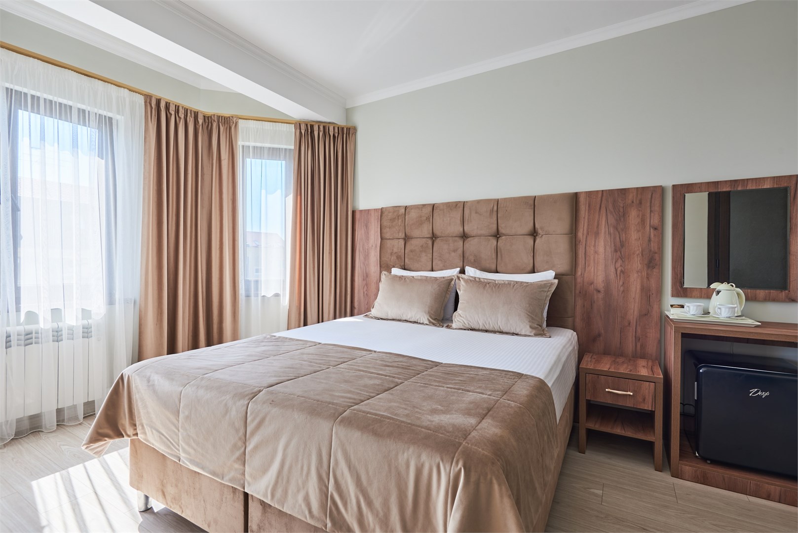 Делюкс в Эмилия