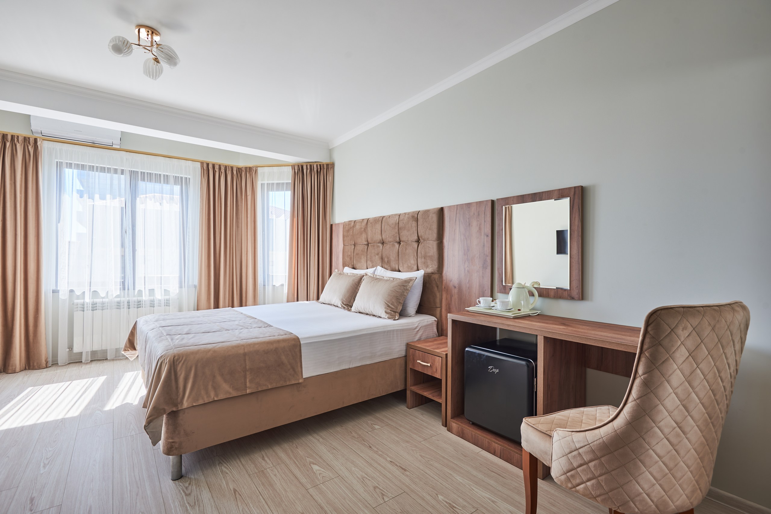 Делюкс в Эмилия