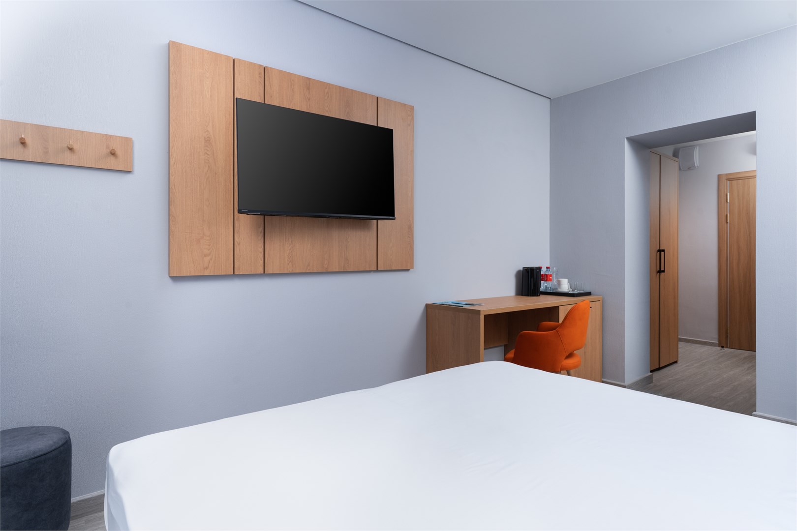 Стандарт 2-местный улучшенный без балкона в Azimut Здоровье Аквамарин