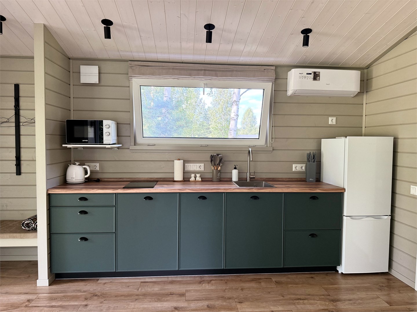 Коттедж (возможно с питомцами) в Ивашнево