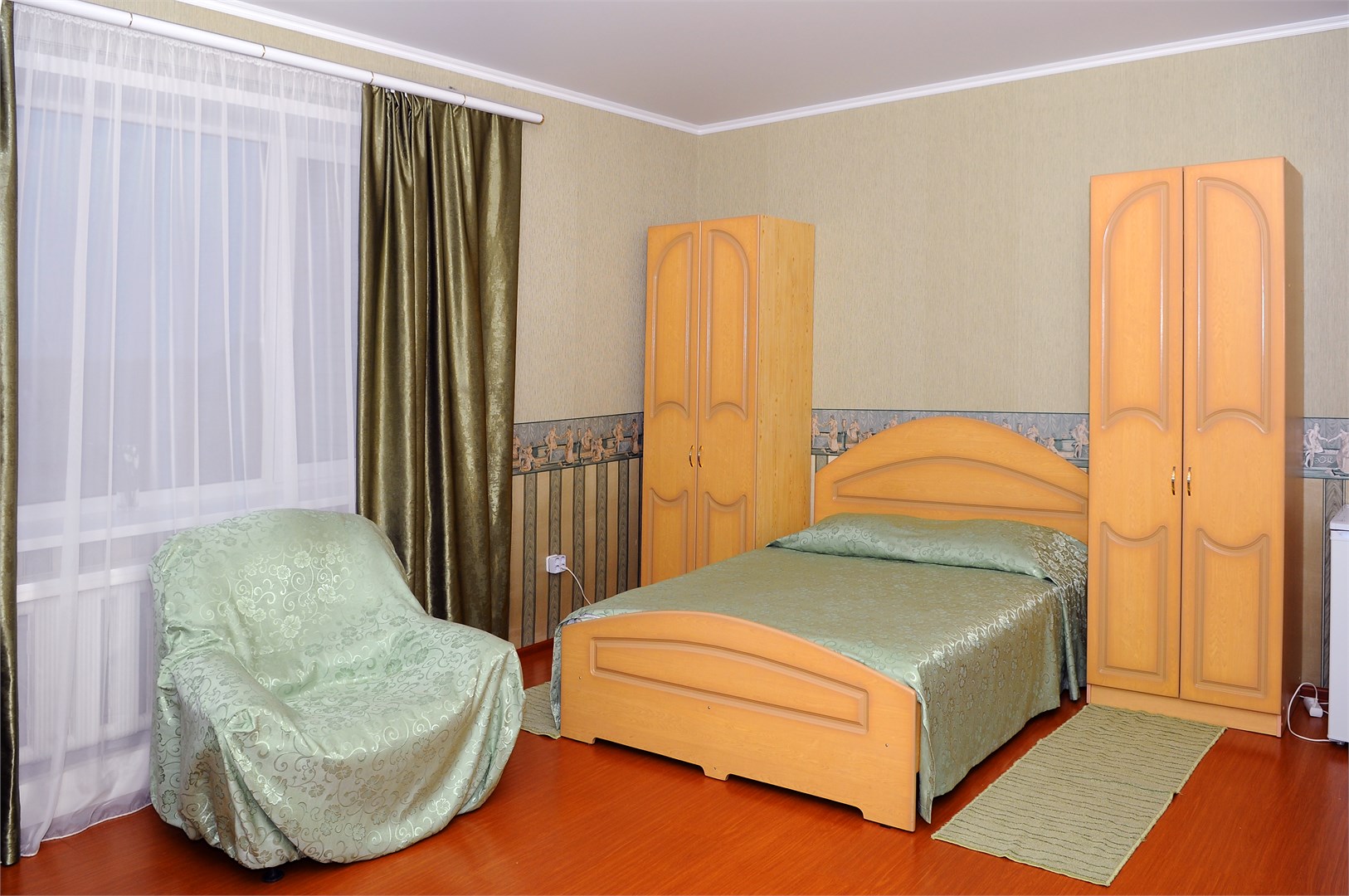 Люкс с двуспальной кроватью №4 в Удача