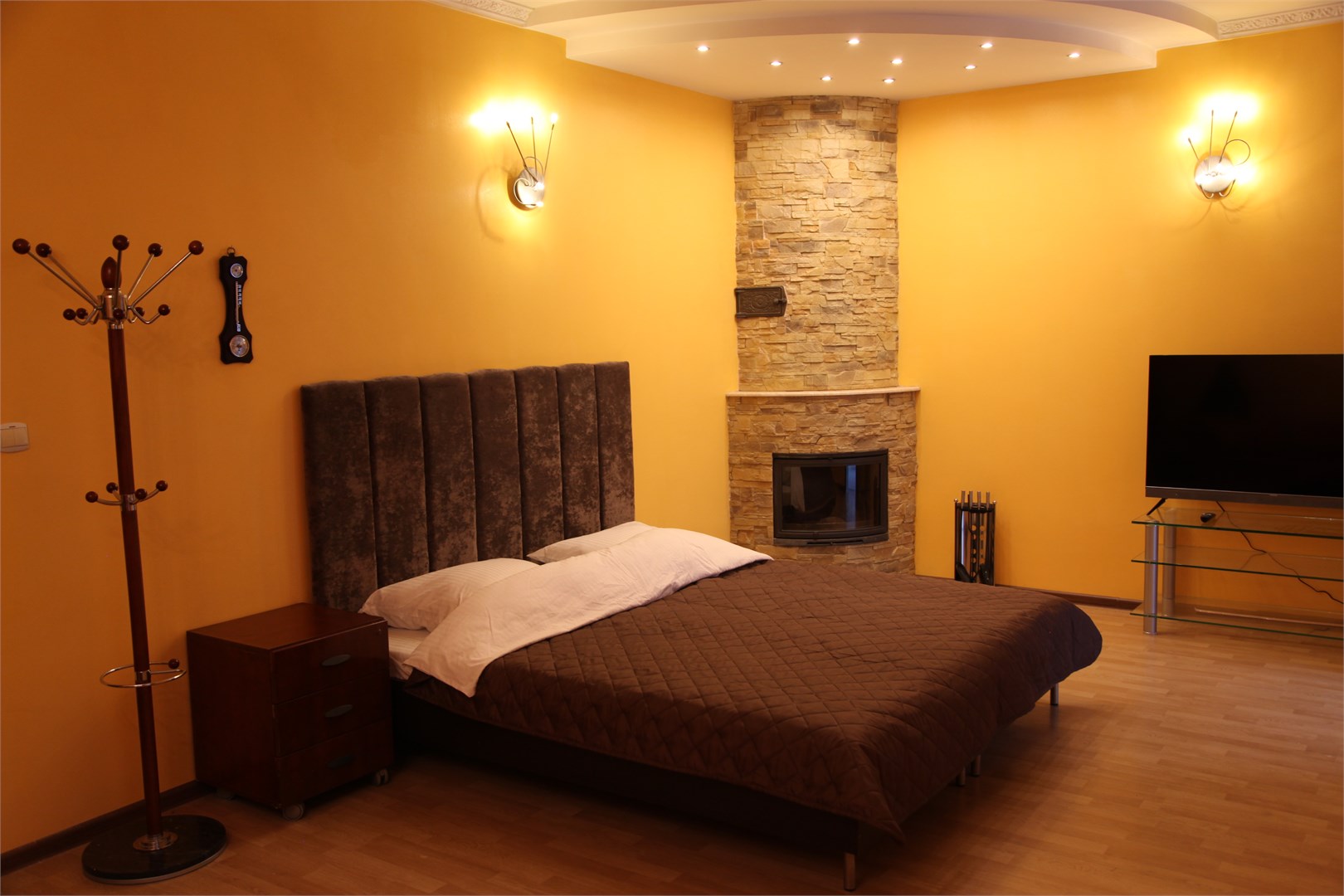 Делюкс (Deluxe) в Анастасия