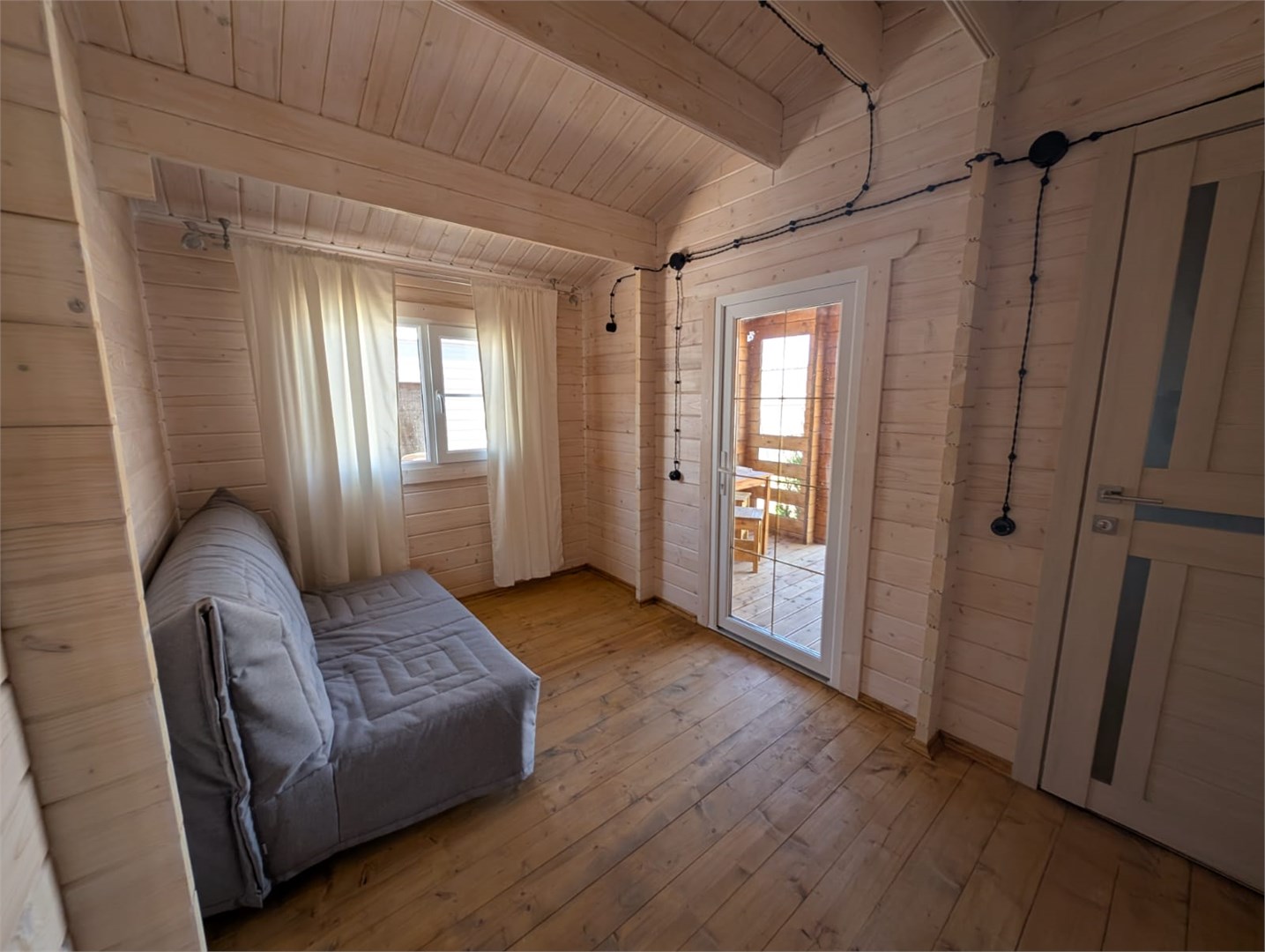 Бунгало семейное в Лето