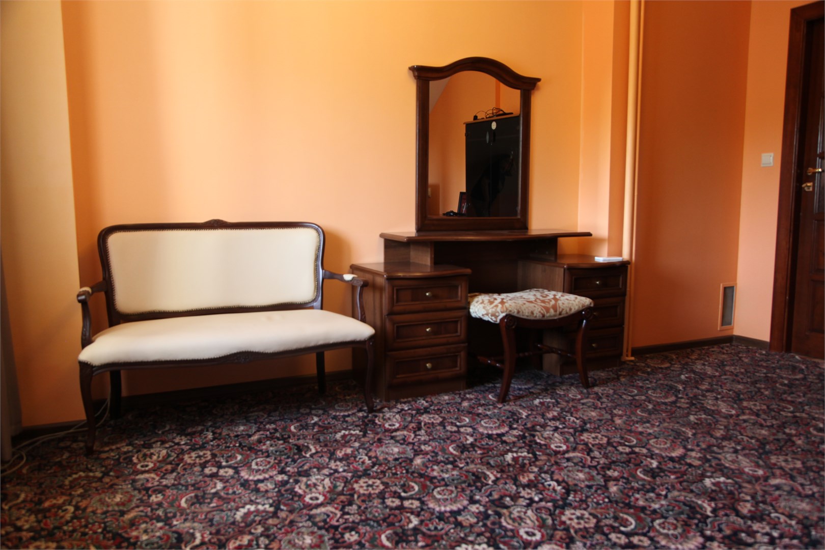 Делюкс (Delux) №3 в Анастасия