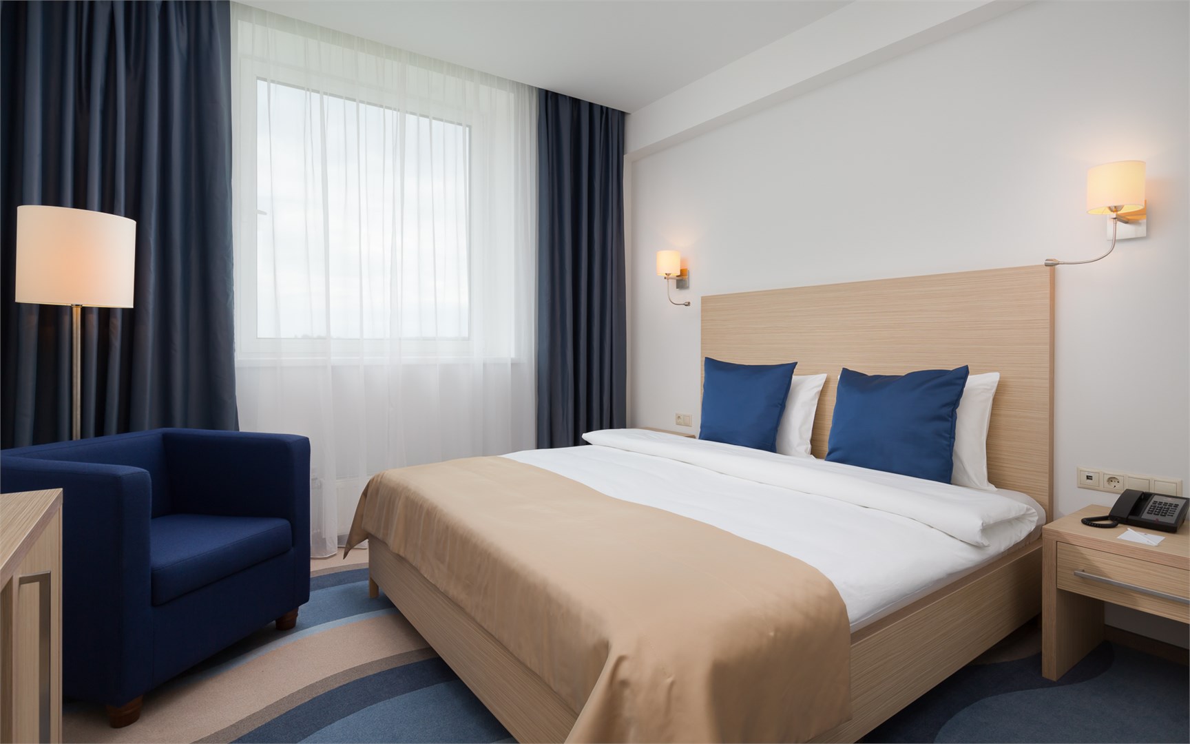 Стандарт с двуспальной кроватью для людей с ограниченными возможностями в Azimut Парк Отель Переславль