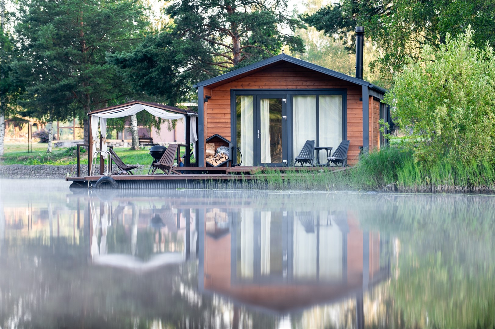 Хаусбот "Сила Вуоксы" + Плавучая беседка-барбекю в Гостевой дом