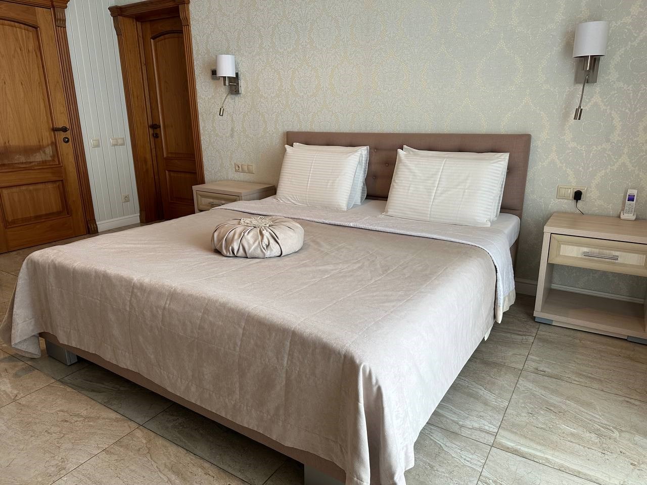 Люкс в Челюскинцев