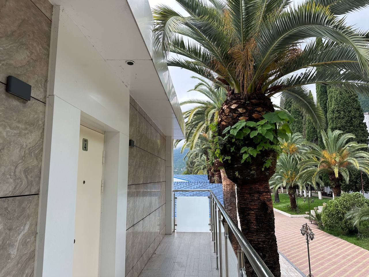 Люкс в Челюскинцев