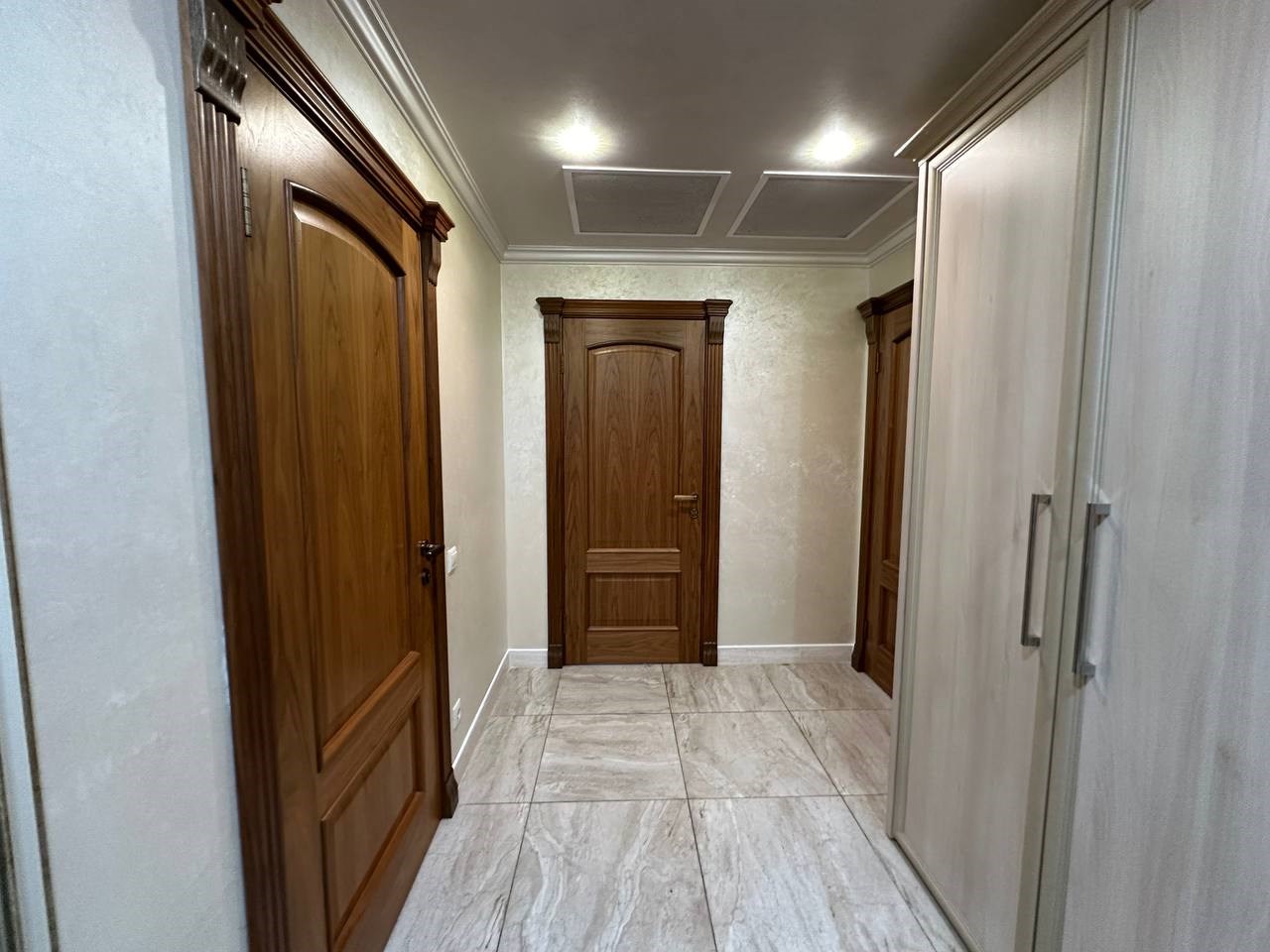 Люкс в Челюскинцев