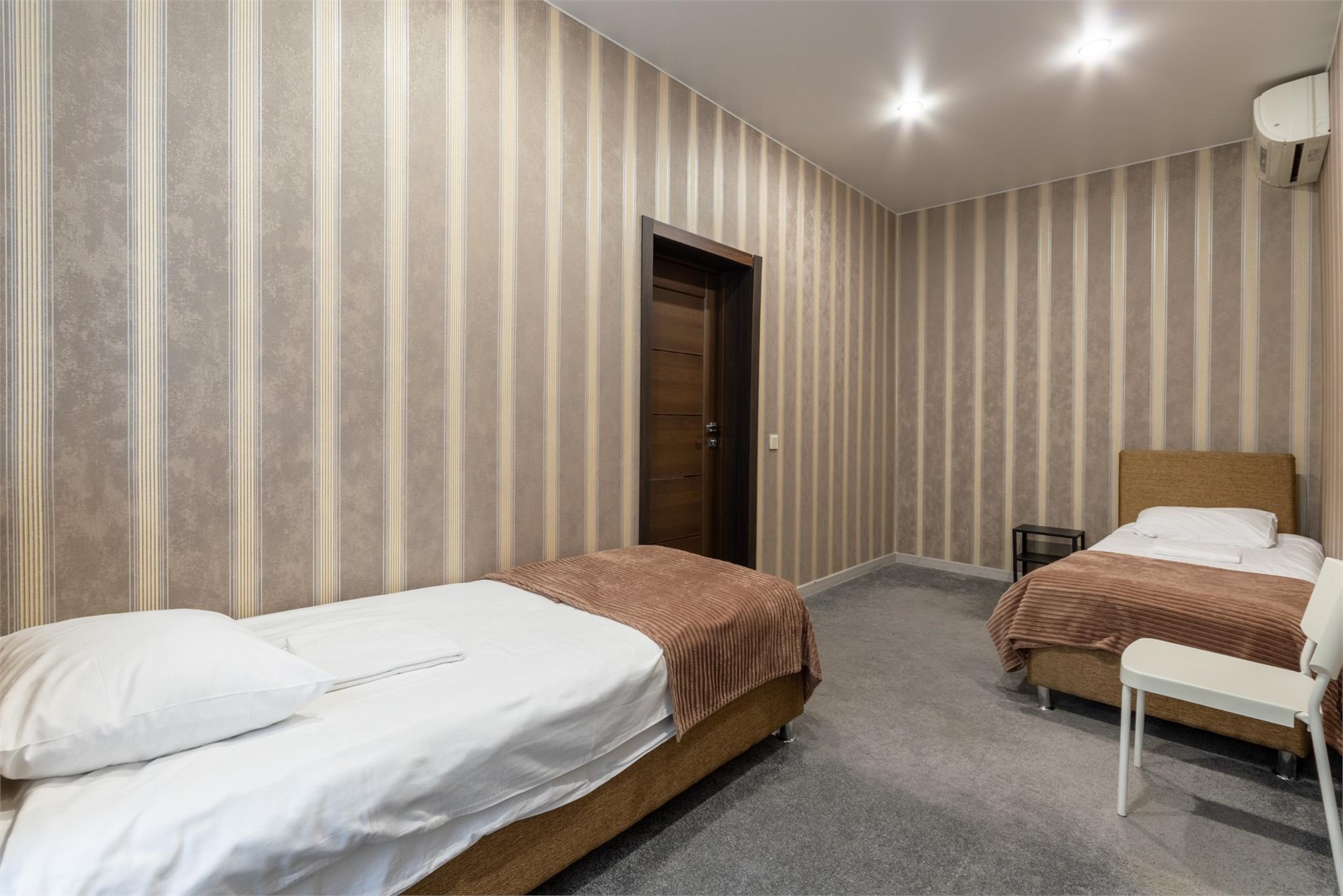 Номер эконом семейный в На академика Лебедева