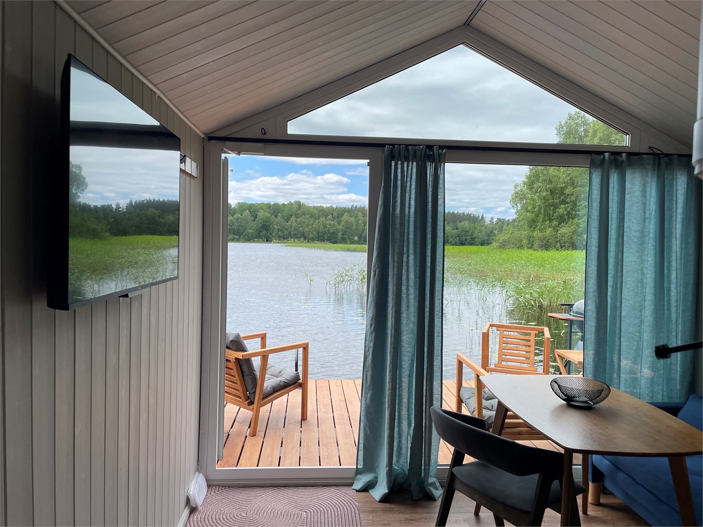 Хаусбот "Сила Свободы" 2+2 в Гостевой дом