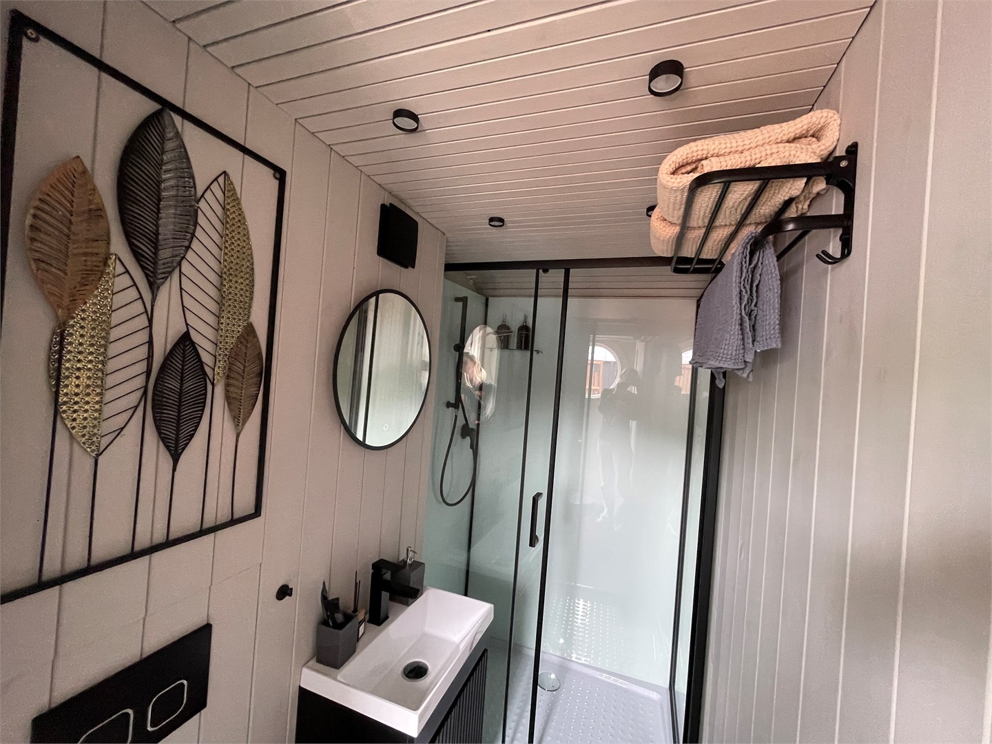 Хаусбот "Сила Свободы" 2+2 в Гостевой дом