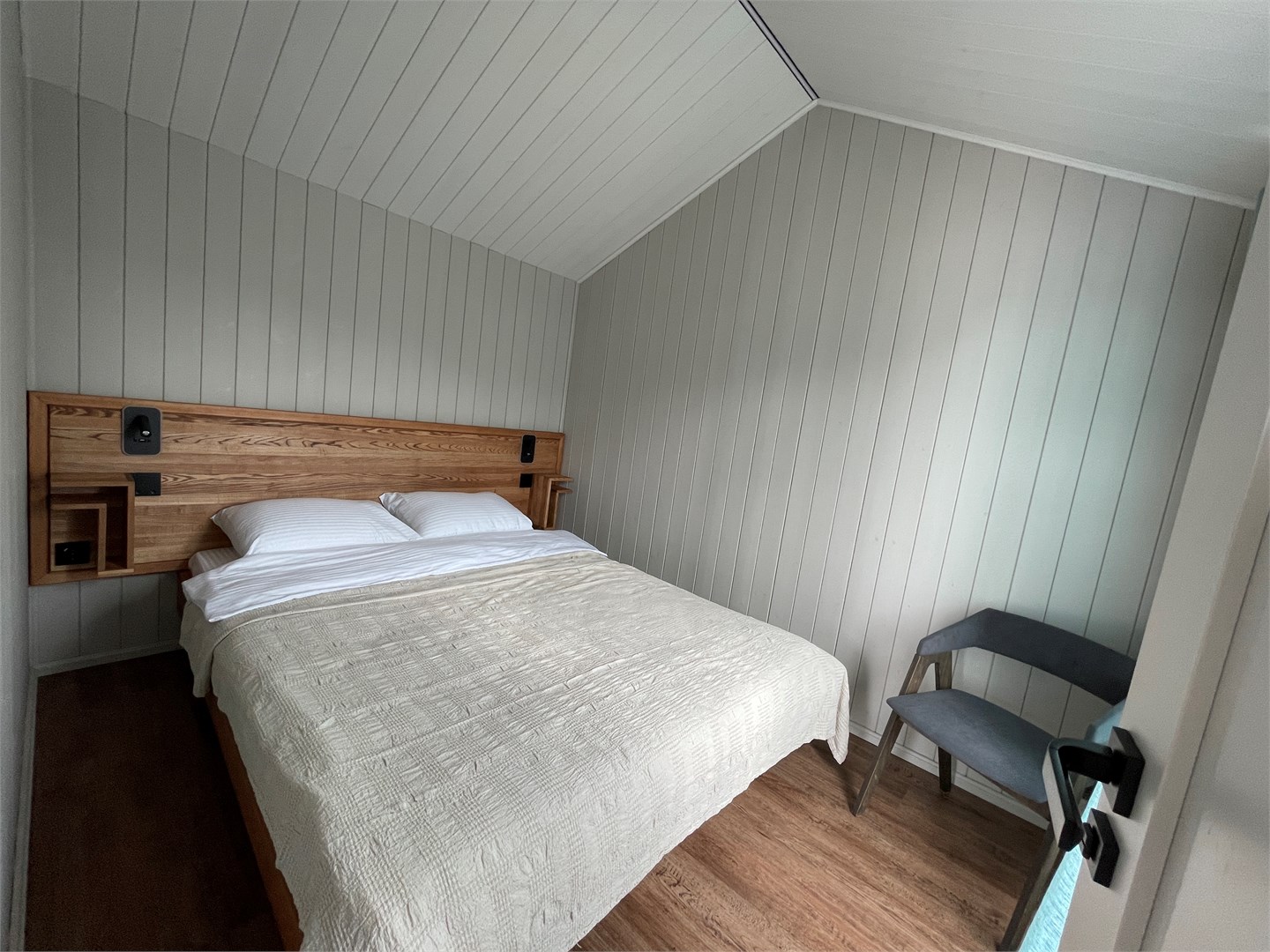 Хаусбот "Сила Свободы" 2+2 в Гостевой дом