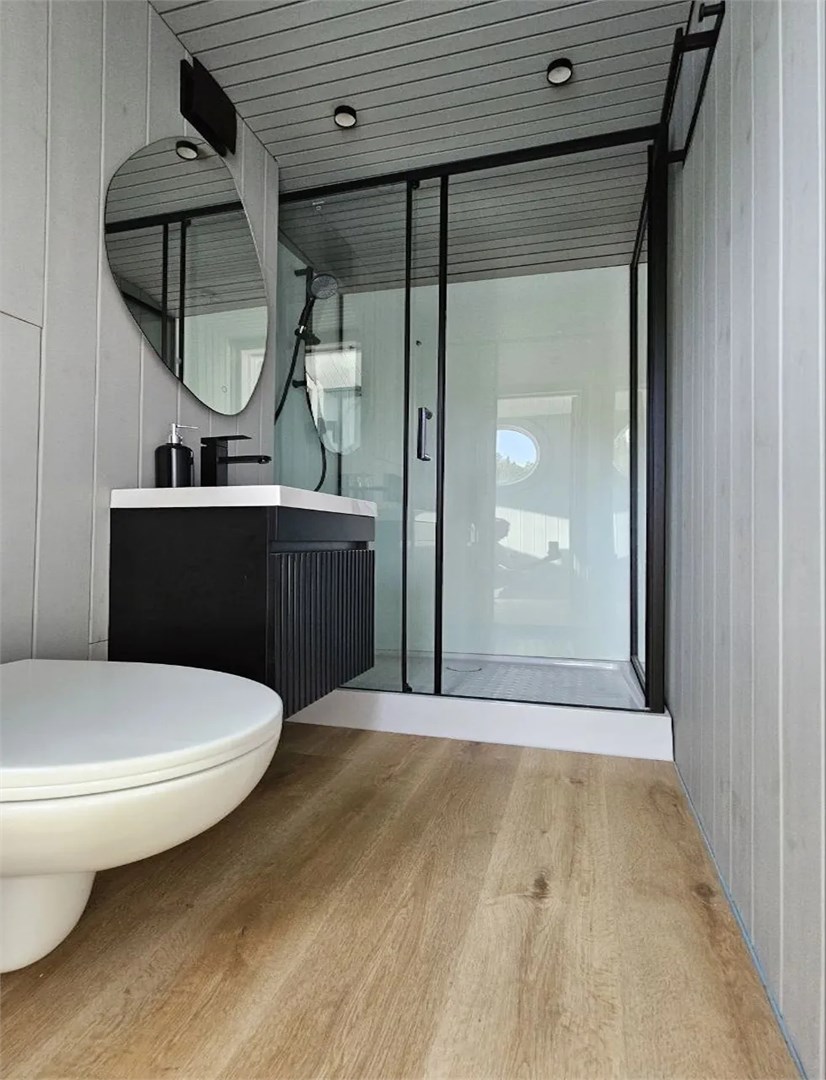 Хаусбот "Сила Ветра" 2+2 в Гостевой дом