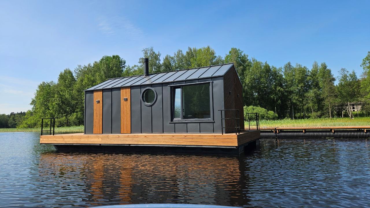 Хаусбот "Сила Ветра" 2+2 в Гостевой дом