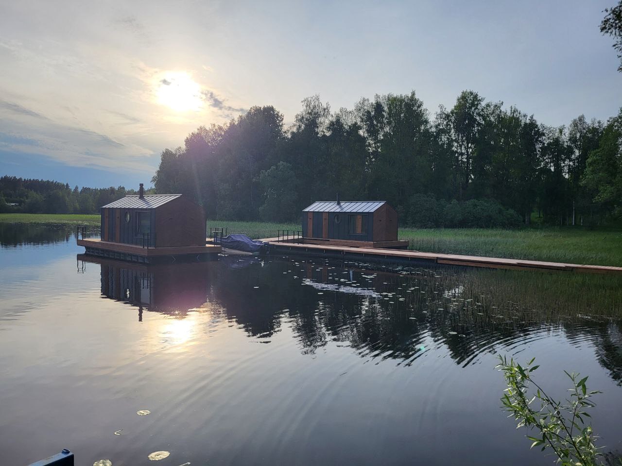 Хаусбот "Сила Ветра" 2+2 в Гостевой дом