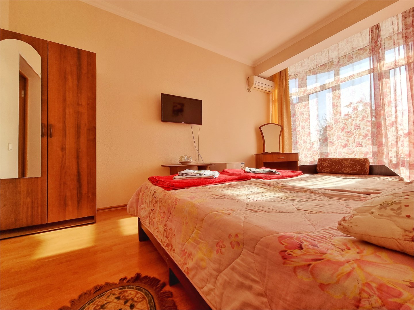 Бюджетный 2-х местный номер с доп. местом в У Веры