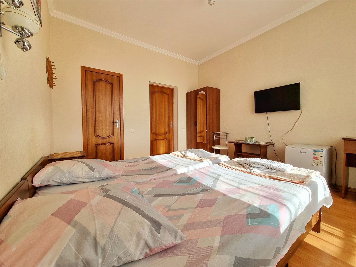 Комфортный 2-х местный номер с балконом в У Веры