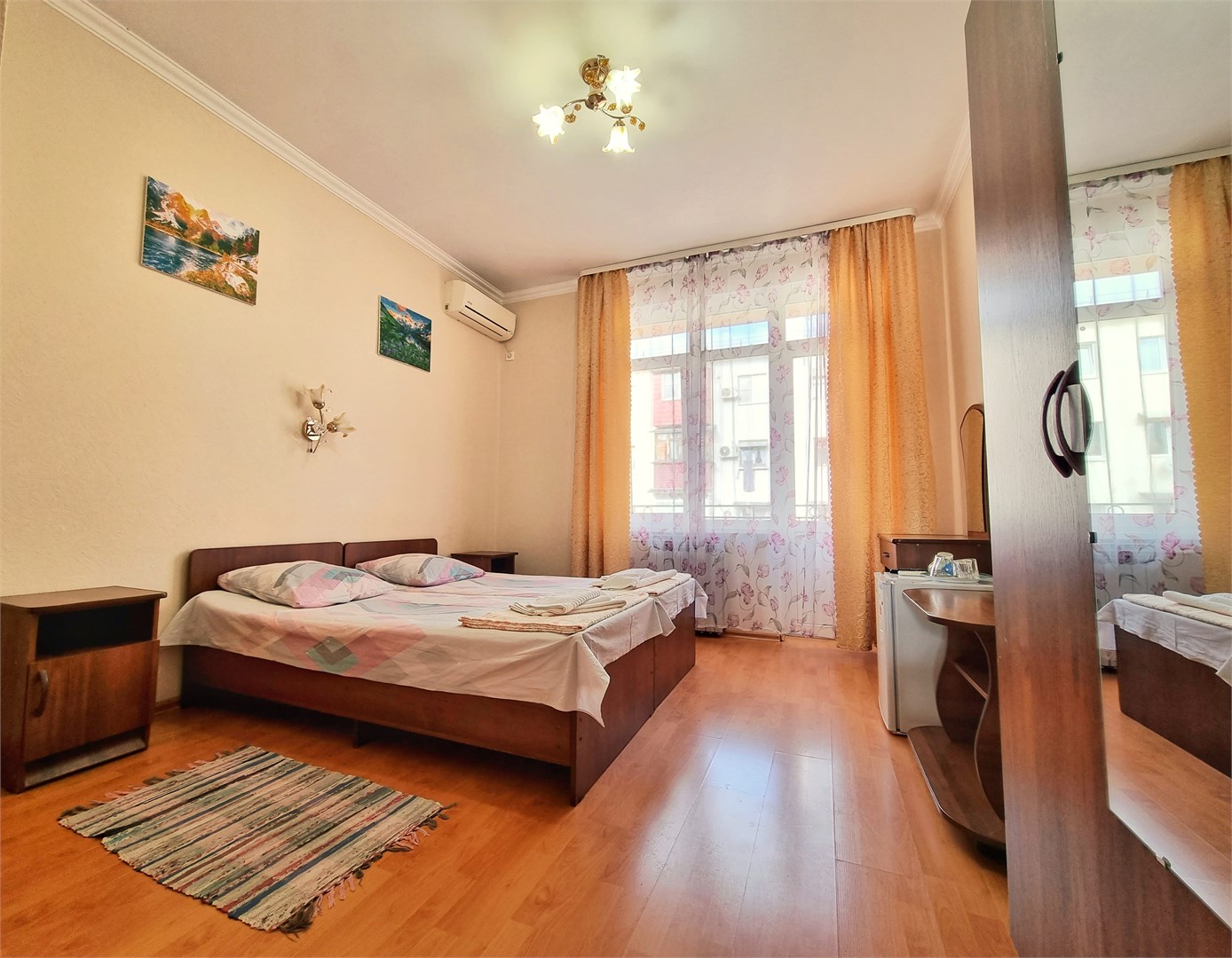 Комфортный 2-х местный номер с балконом в У Веры