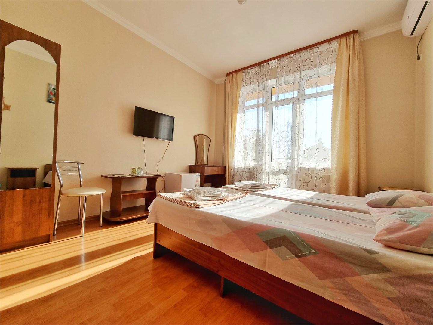 Комфортный 2-х местный номер с балконом в У Веры