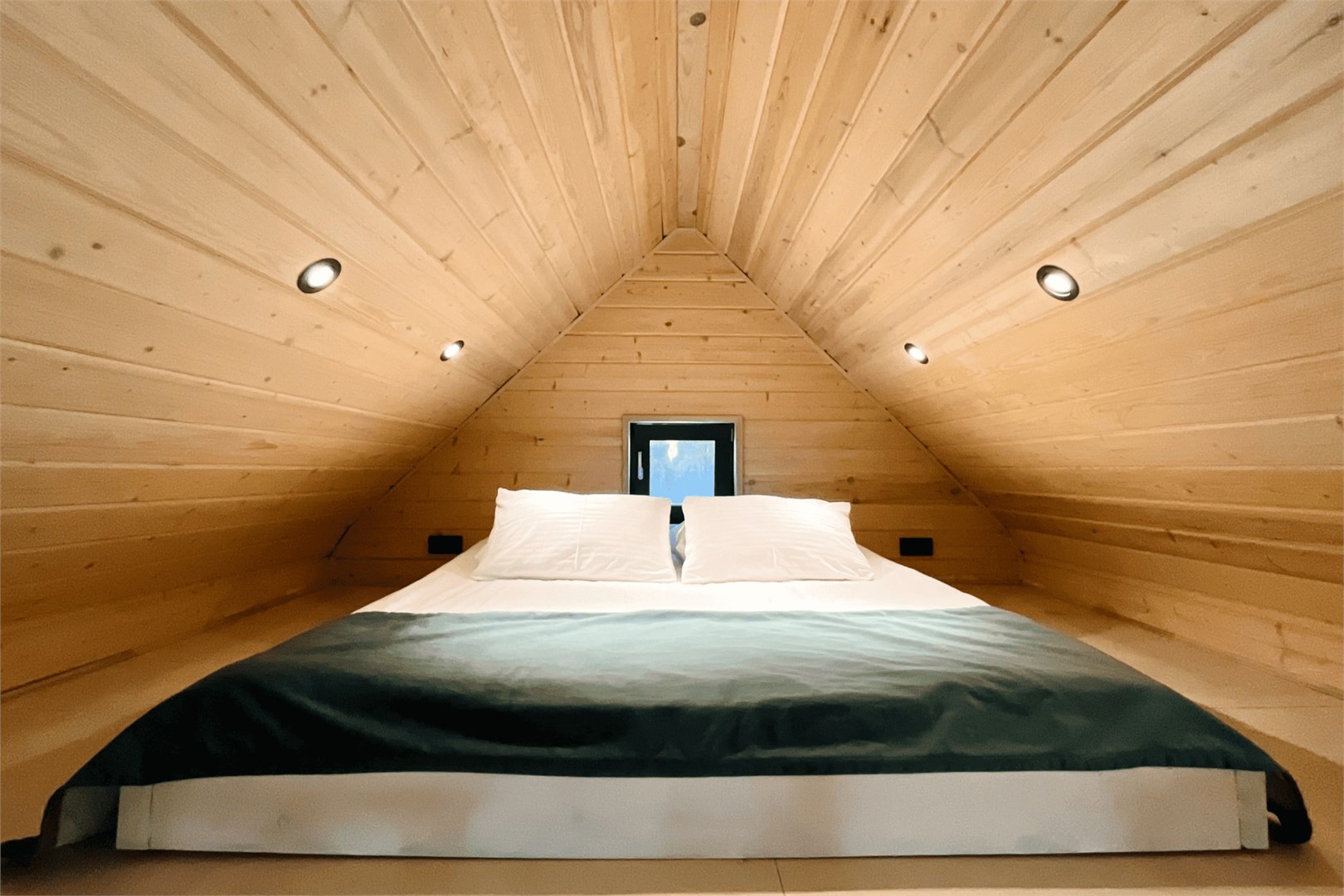 Barn Medium 1 в Rich Life Village