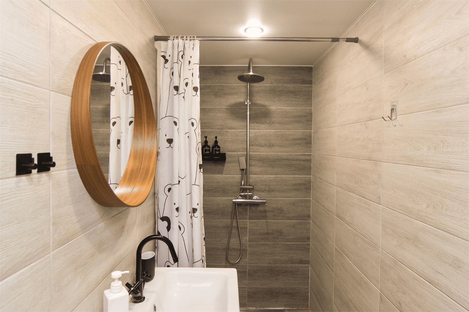 Barn Medium 1 в Rich Life Village