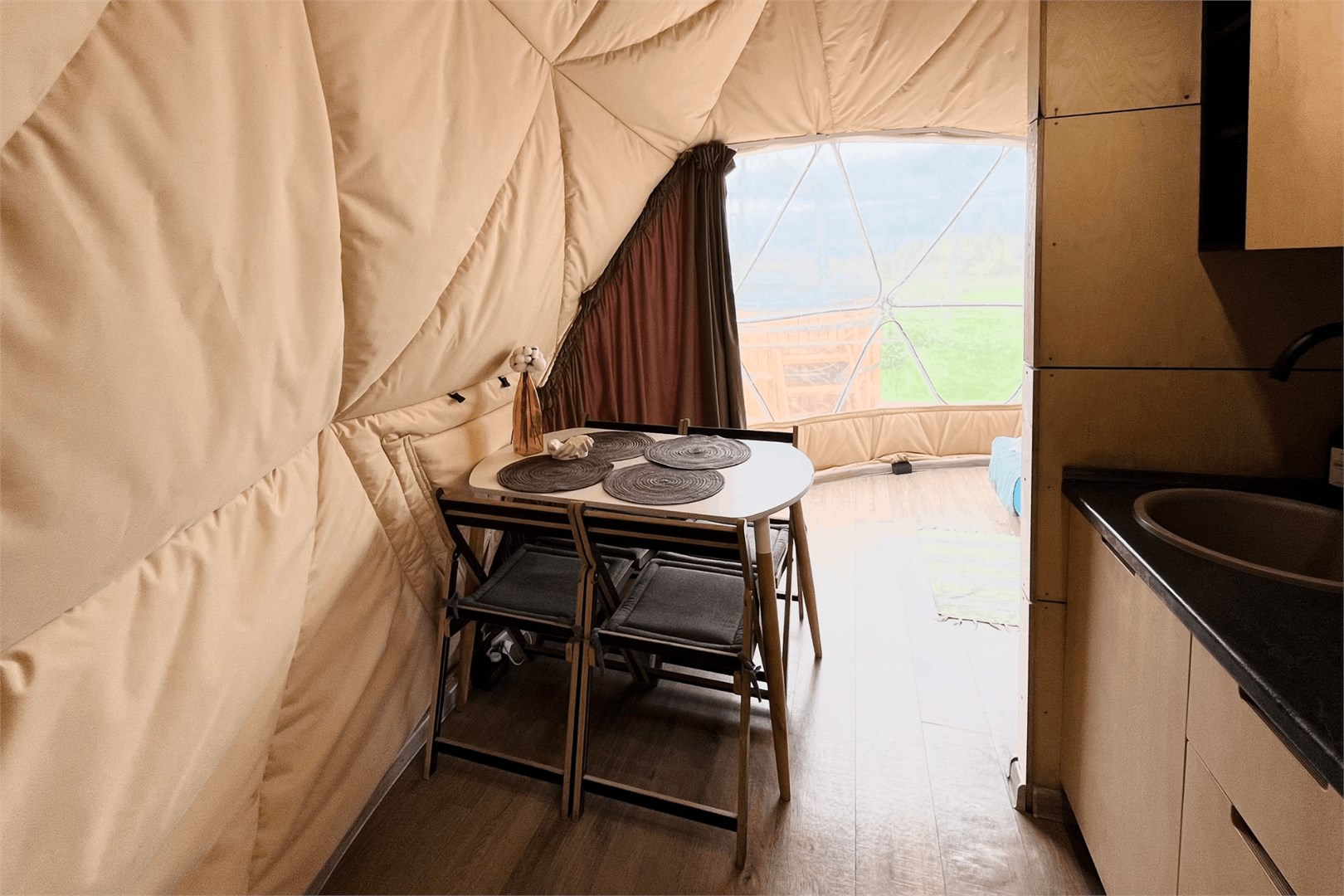 Geocupol с купелью в Rich Life Village