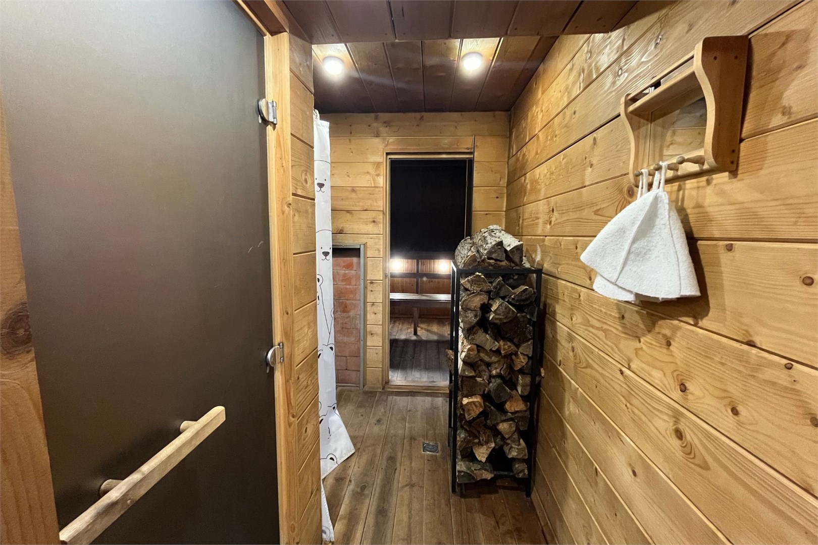 Сеанс бани 17:30 - 22:00 (4,5 часа) в Rich Life Village