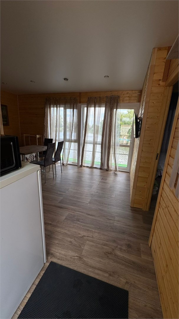 Дом на воде в Берег мечты