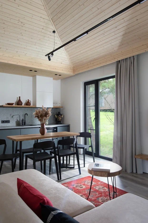 Лодж М в Лесной Берег